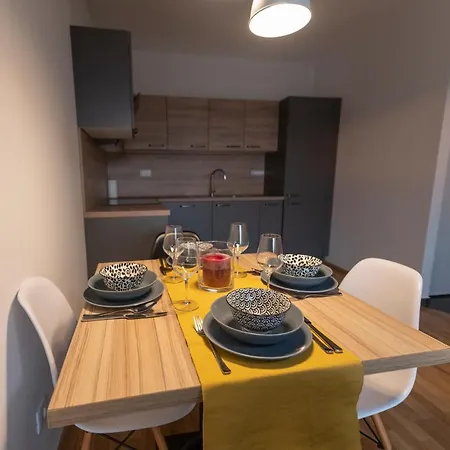 Lasiesta Apartment
